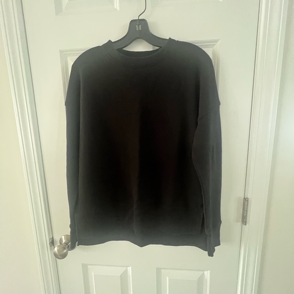 Time and Tru Tops - Time and Tru Women’s Crewneck Black Sweater